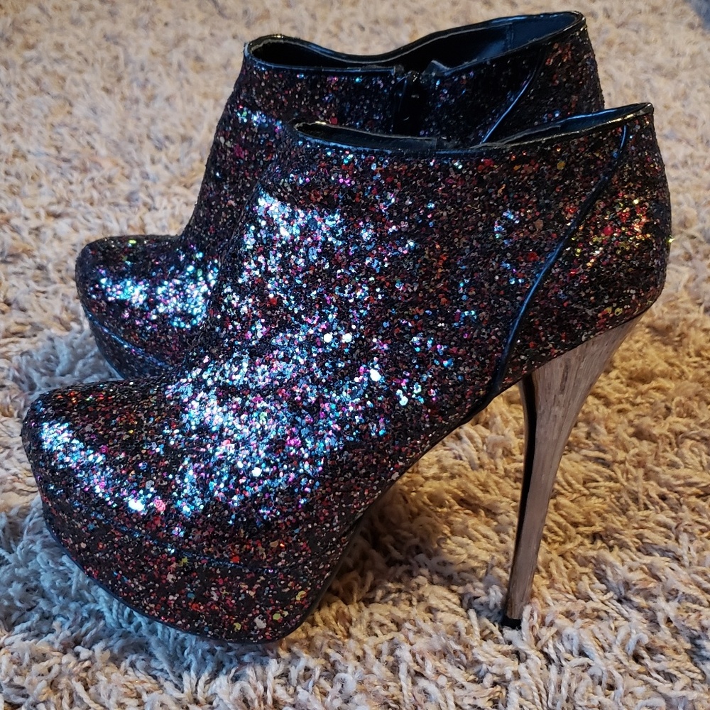 🌟Qupid Multi-color Glitter Booties🌟